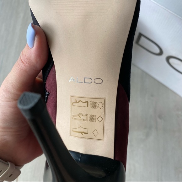 New ALDO pointy toe suede ankle booties black and burgundy Danielle-42 style - Picture 8 of 10